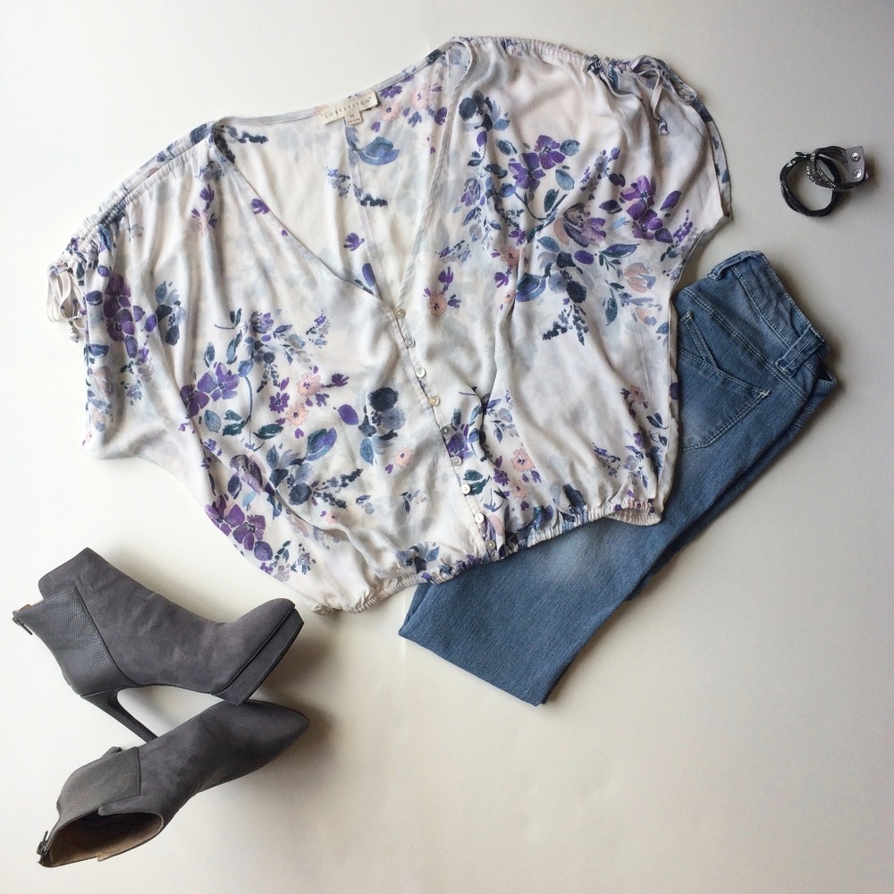 Love Stitch V Neck Boho Watercolor Floral Top Sz M